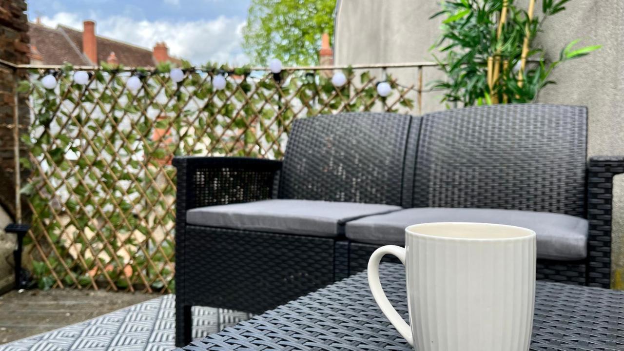 Ferienwohnung L'Artiste En Duplex Nevers Exterior foto